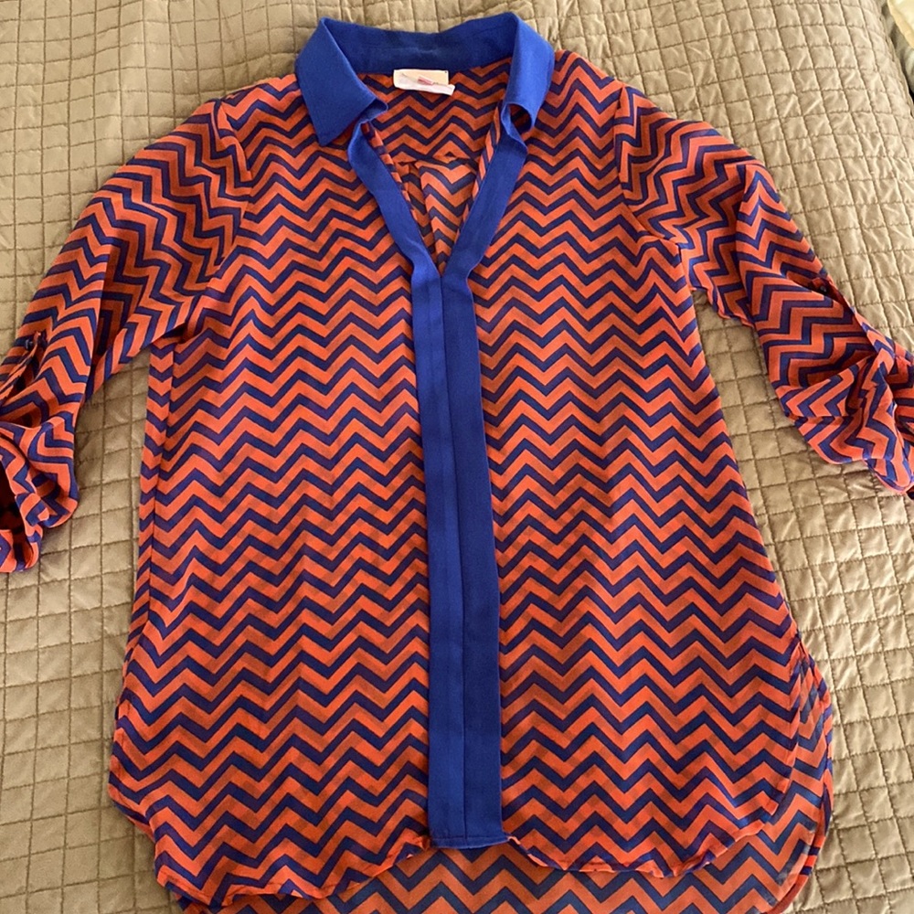 Romeo & Juliet Couture Sheer Top-Size Medium
